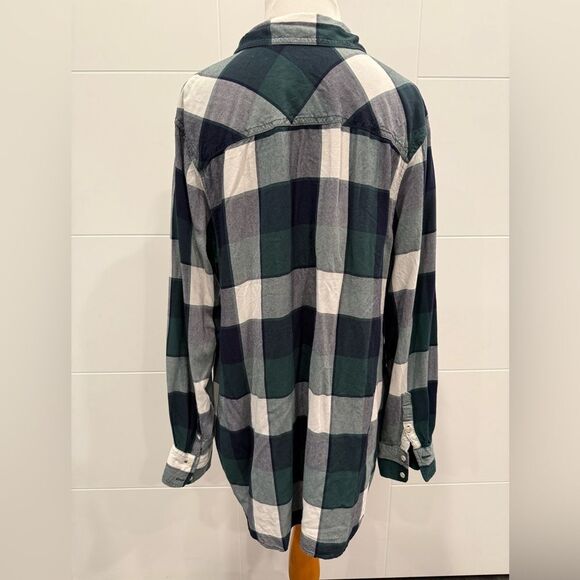 XL Merona Green and White Plaid Button-Up Shirt - Picture 5 of 7